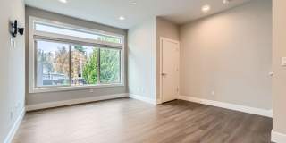New Construction! Spacious Modern Townhome in Edmonds. New Construction! Spacious Modern Townhome in Edmonds. Gallery 8