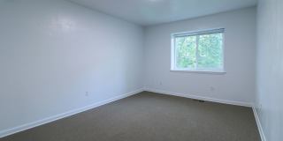 Available for the 2026-2027 leasing term Available for the 2026-2027 leasing term Gallery 15