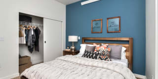 LL Hawkins Gallery 8