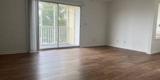 Remodeled 3 Bedroom Condo In a Prime Location!!!  ~ Annual Rental ~ Gallery 3