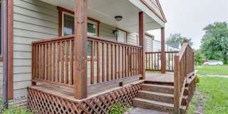 516 E Rickenbacker Drive Gallery 1