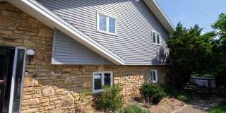 Short Term Rental Family Home Gallery 3