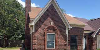 Spacious 3 bedroom 2 bath townhome for lease Gallery 1