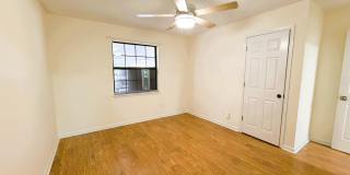 COZY 2/2 SE Townhome with Plank Floors, W/D, Stainless Steel Appliances, Carport, & W/D! Avail NOW for $1495 Gallery 27