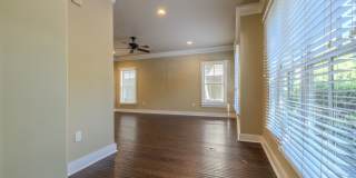 Quiet Apartment 2 Miles from Campus! Gallery 9