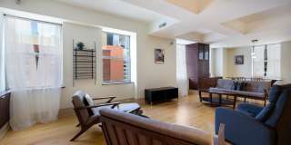 1737 CHESTNUT Street Gallery 10