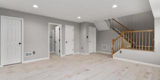 1126 HAMPTON Street Gallery 38