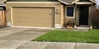 3218 NE Spring Creek Pl Gallery 1