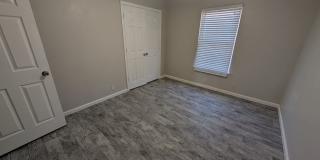 Remodeled 3 bedroom 1 bathroom house in Edmond, OK close to UCO with granite and stainless-steel appliances Gallery 11