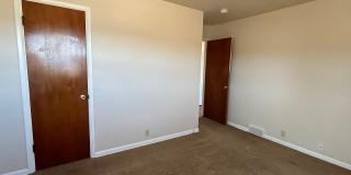 Convenient Central Fort Collins 3 Bedroom Home Close to CSU Gallery 14