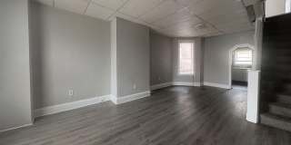 Renovated Three Bedroom w/ New Flooring throughout in Southwest Gallery 11