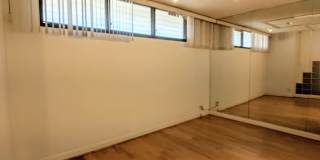 Sweeping Views from this partially furnished 1 Bed 1 Bath Condo w/ 1 Covered Parking Gallery 11