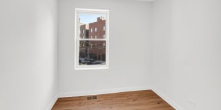 1225 N Milwaukee Avenue Gallery 10