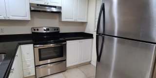 1547 Lake Crystal Dr Gallery 1