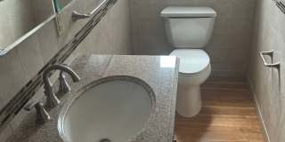 2206 Sarah Street Gallery 21