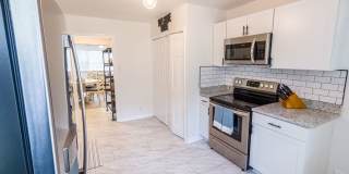 Solid brick duplex located in Forest Acres Gallery 29