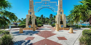 1064 N TAMIAMI TRAIL Gallery 24