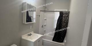 FOR RENT — SPACIOUS 3 BED / 1 BATH HOME Gallery 6