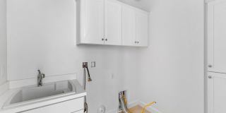 Gorgeous 3 bedroom 2.5 bath home in the newly constructed association of Eastwood Village! Gallery 20