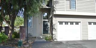 Chic Campbell End Unit Townhouse with 2 Bedrooms, Loft & 2.5 Baths Gallery 1