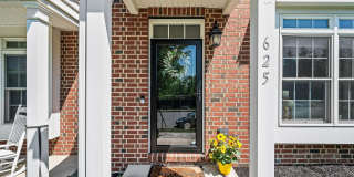 625 W MULBERRY Street Gallery 2