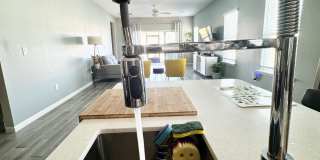 555 TYNES Boulevard Gallery 3