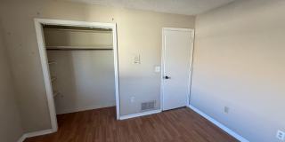 3/2 POOL Home- Beautiful Central Sarasota. Location, yard, pet-friendly!! Gallery 10