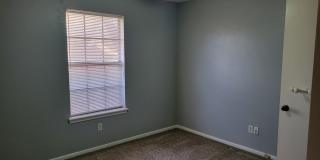 Available May! Cozy and comfortable 3/2/2 Home Gallery 29