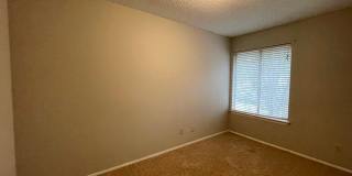 Great Condo for lease in North Austin! Gallery 17