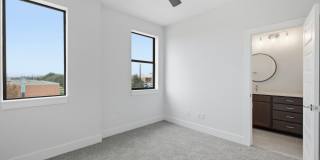 7940 Kennedy Hill Gallery 22