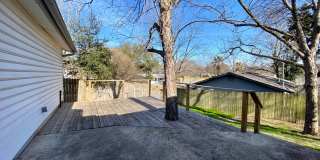 Hidden 4 Bed 2 Bath Gem in South Austin! Gallery 38