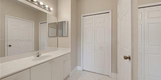 3393 NE 11th Dr Gallery 23