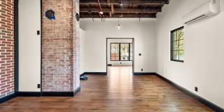 Thiel on 9th Gallery 18