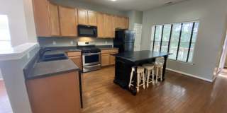 2810 Barrymore Street Gallery 6