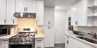 Charming 2-Bedroom Home in Los Angeles Charming 2-Bedroom Home in Los Angeles Gallery 6