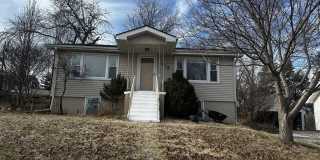 718 N 86th St – 3 Bed/2 Bath in Westside School District | Hardwood Floors, Finished Walkout Lower Level, Detached Garage 718 N 86th St – 3 Bed/2 Bath in Westside School District | Hardwood Floors, Finished Walkout Lower Level, Detached Garage Gallery 1