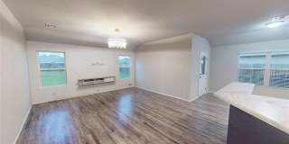 1240 E Richmond Street Gallery 3