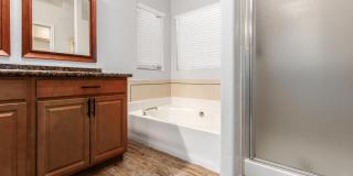 18624 N 2nd Avenue Gallery 18