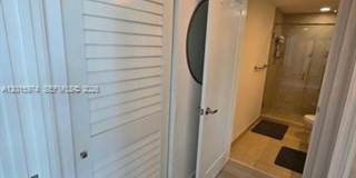 325 S Biscayne Blvd # 3719, Miami, FL 33131 Gallery 28