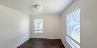 Just updated 3/2 home on a quiet street in desirable north Austin! Gallery 18