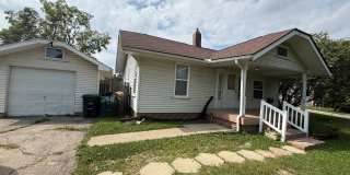 Large 3 Bed 1 bath home with detached Garage! Large 3 Bed 1 bath home with detached Garage! Gallery 1
