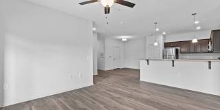 The Groves at 421 *Move In Special* Gallery 1