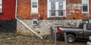 210 N Locust Street Gallery 21