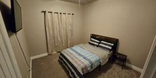 Fully Furnished 4 Bedroom 3 Bathroom Home Gallery 19