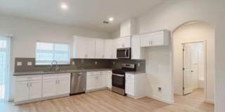 Brand new apt home in NE near city in the hills Gallery 9