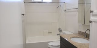 1261 Victor Avenue Gallery 20