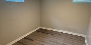 Fantastic 4 Bed 2 Bath 2 living rooms - Available NOW! Gallery 20