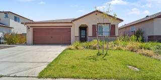 Beautiful 3 Bed / 2 Bath Home Gallery 1