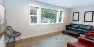 Fully Furnished Lake Oswego Gem!!!! Gallery 42