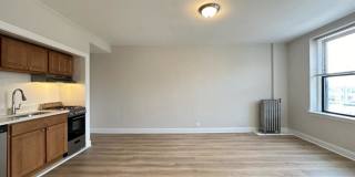 3333 Diversey Gallery 10
